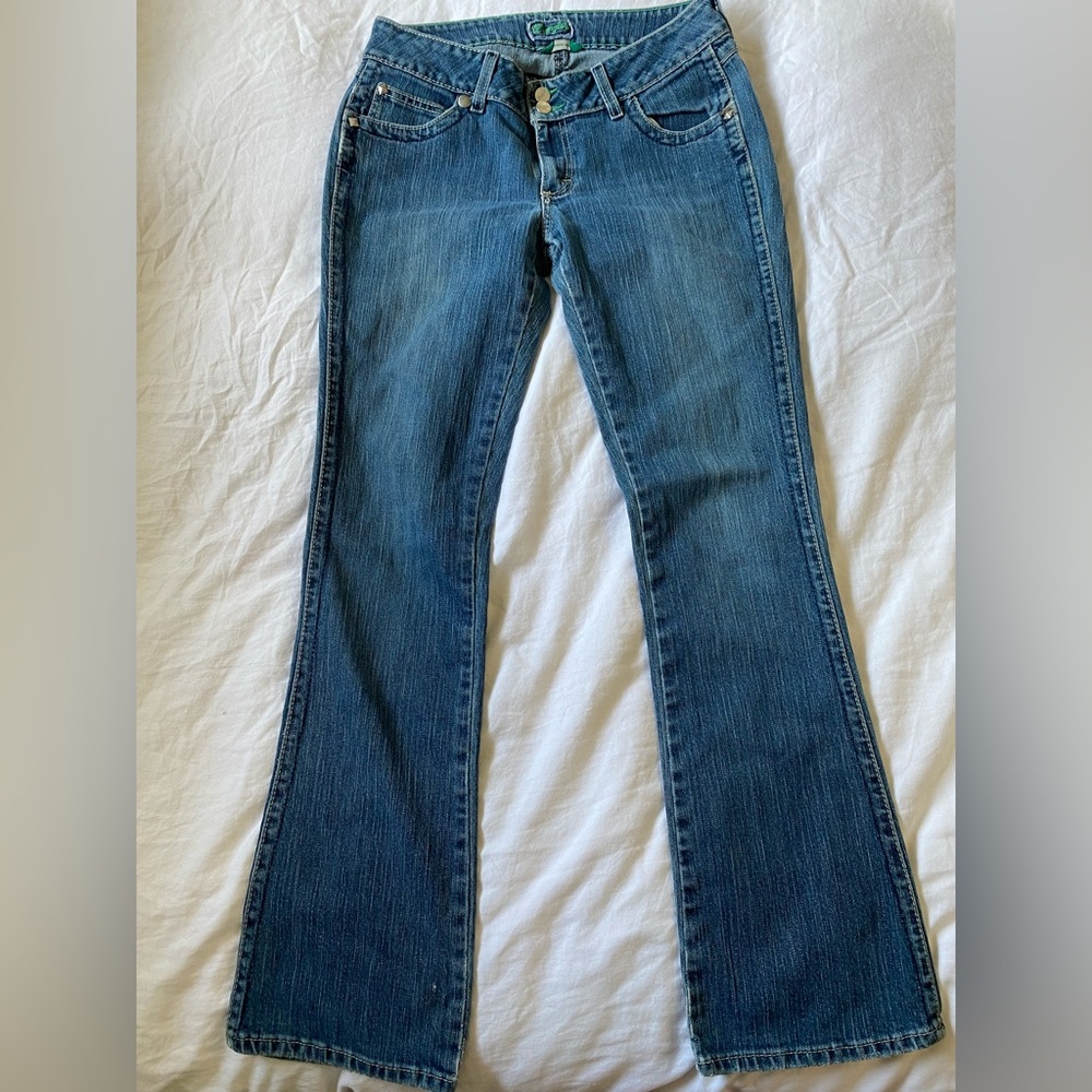 Wrangler Women's Dark Blue Denim Jeans with Embellished Back Pocket - Picture 2 of 10